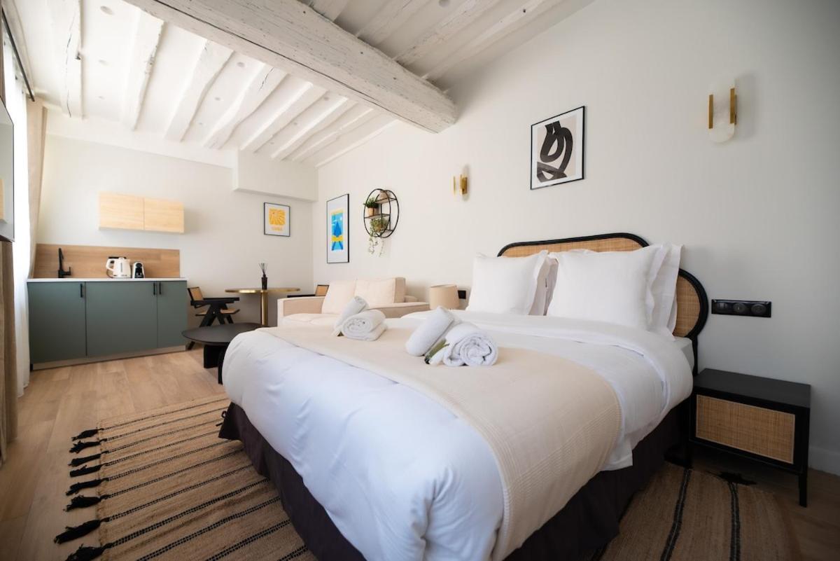 Cosy With Prime Location, Le Marais * Parigi