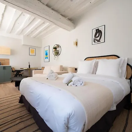 Cosy With Prime Location, Le Marais * Parigi